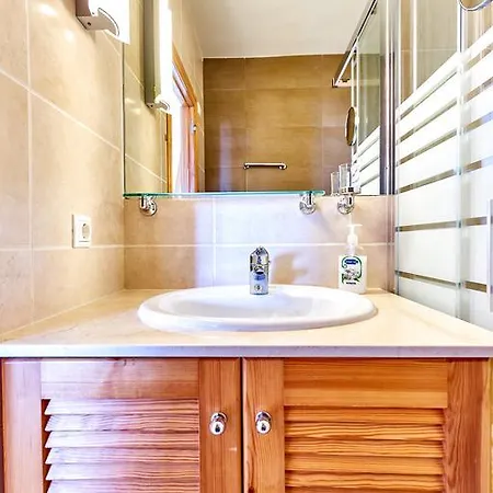 Espanhouse Maestro Parada 2D Apartment *